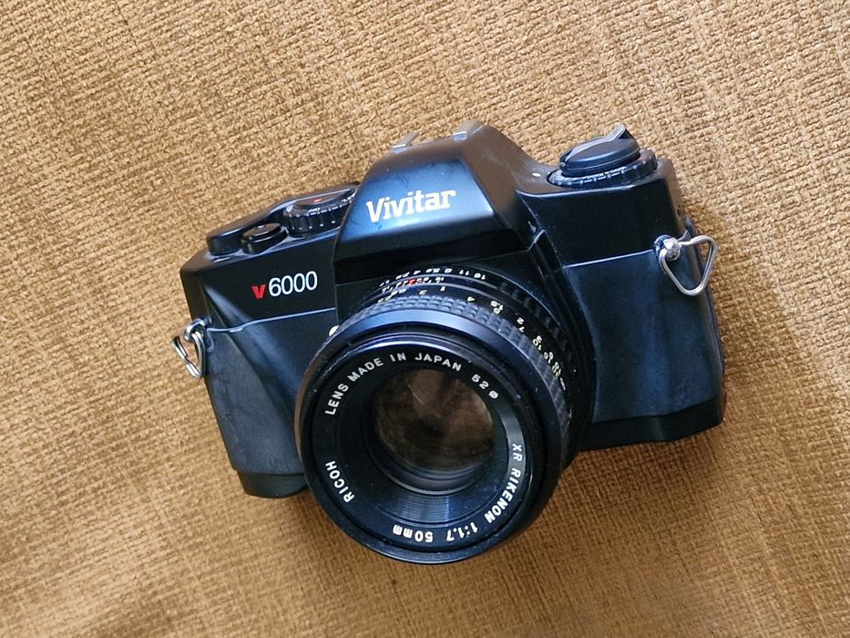 aparat analog vivitar v6000 z obiektywem 1.17