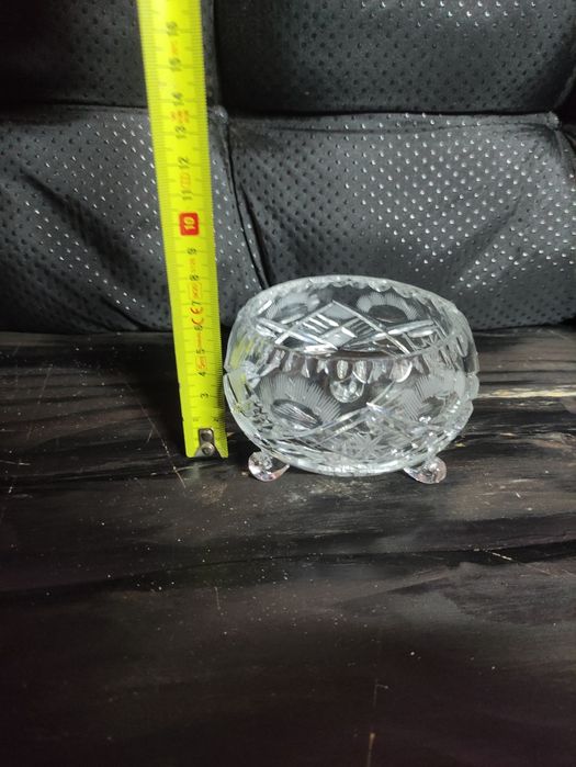 Kryształowa miseczka na nóżkach