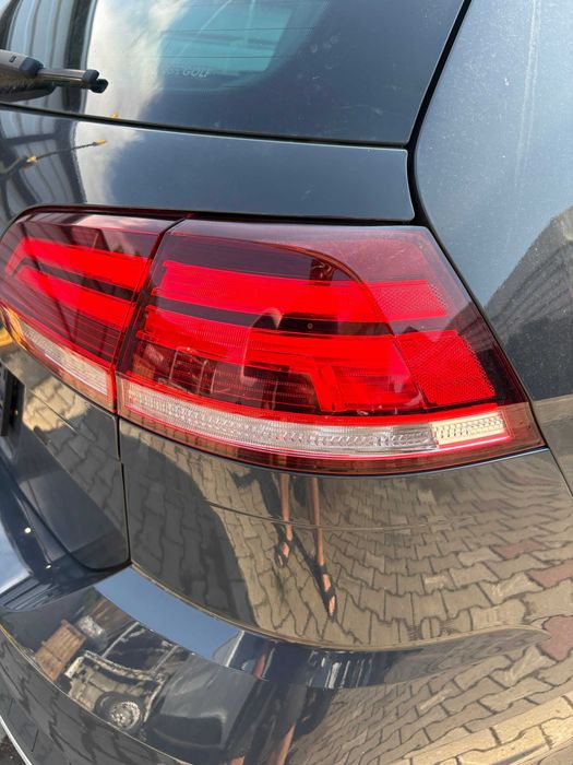 VW Golf 7 lift kombi lampa prawy tył w błotnik prawa lampa ori