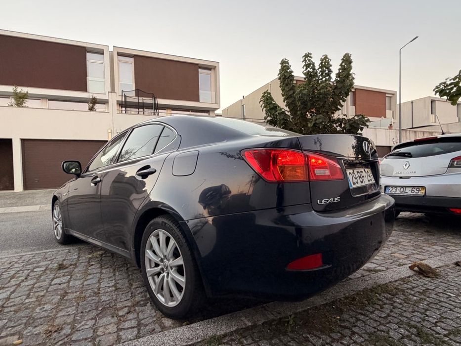 Lexus IS 220 D 117 CV