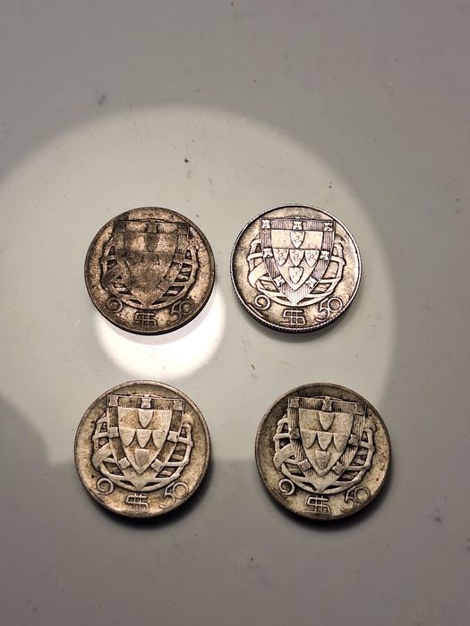 Lote 4 moedas 2.5esc  PRATA
