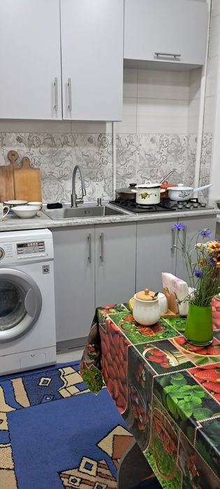 2к. Центр міста. Цегляний будинок.Євробалкон.