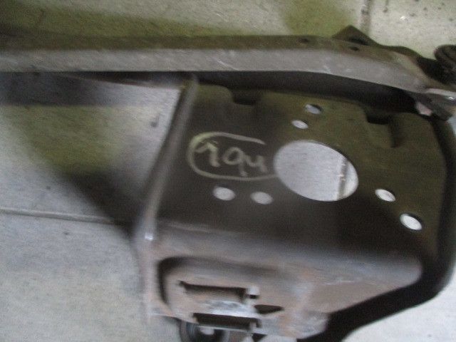 Haste / braço de escova limpa vidros frente esquerda OPEL Vivaro A Com