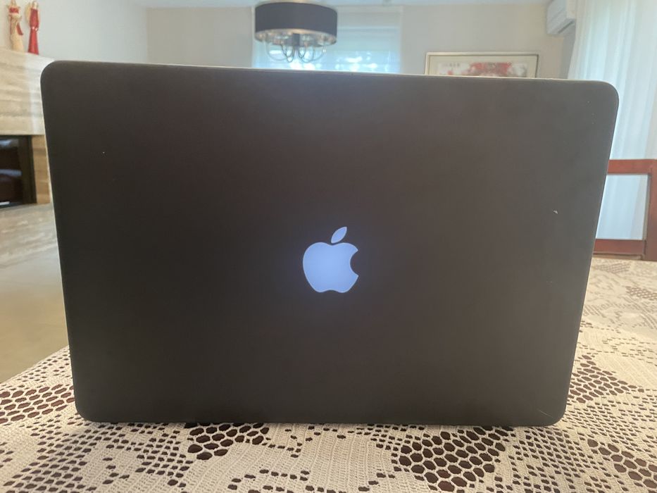 MacBook Pro 15,4 uszkodzony