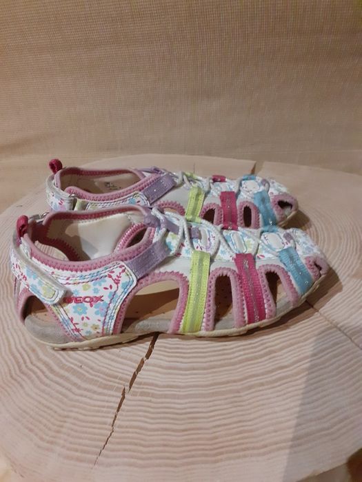 Sandały dziewczęce firmy GEOX rozmiar 33