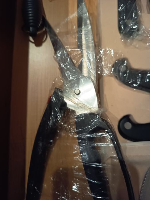 Faqueiro e utensílios para churrasco