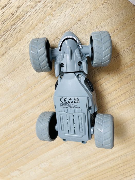 Auto akrobata obrót 360 stopni