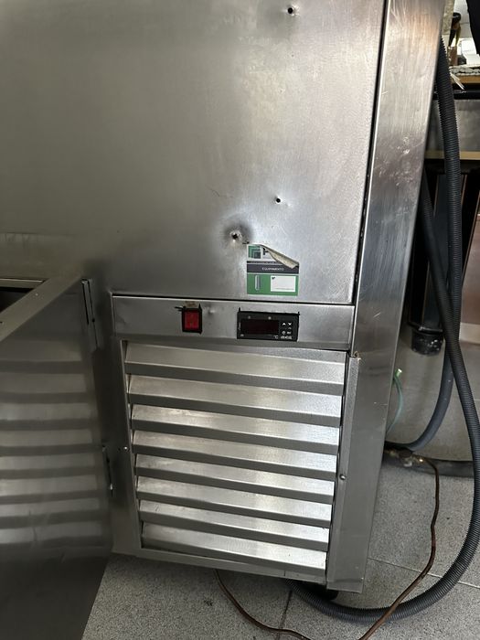 Balcão frigorifico de 2 portas com motor incluido