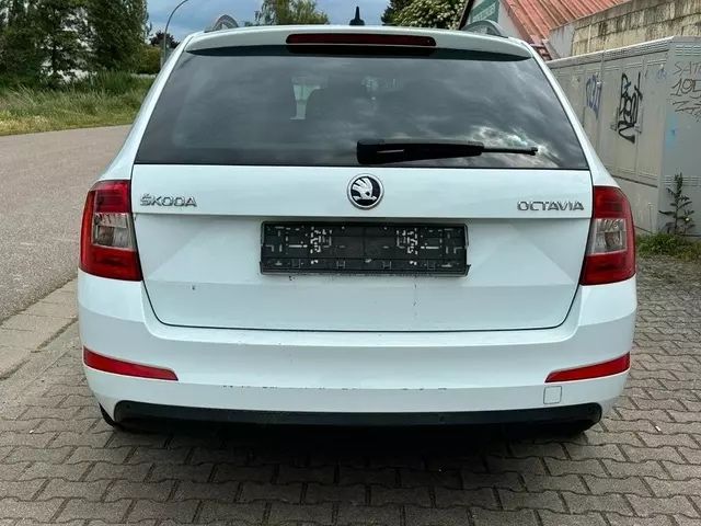 Кришка багажника passat skoda tiguan golf superb 3 b7 b8 7 ляда кляпа шкода а7 багажник панель