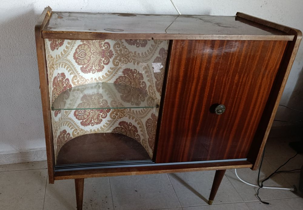 Vitrine/Móvel bar vintage  anos 60
