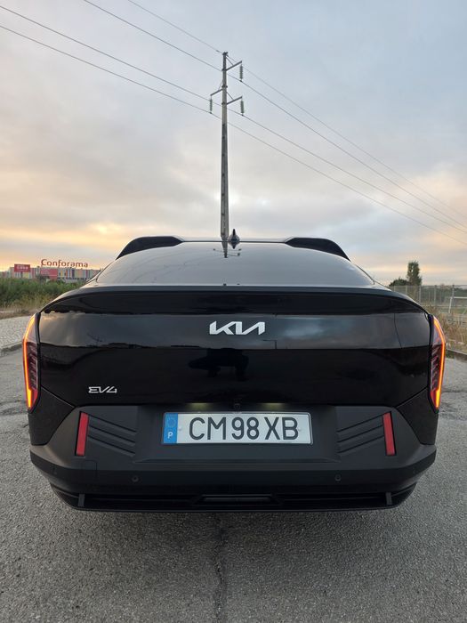 KIA EV4 FASTBACK LONG RANGE UPGRADE 81.4 kWh 204cv