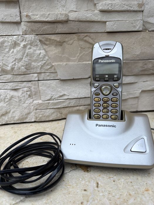 Stary telefon Panasonic Vintage