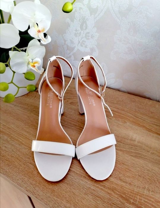 Eleganckie buty biale sandały słupek ślub cywilny 40