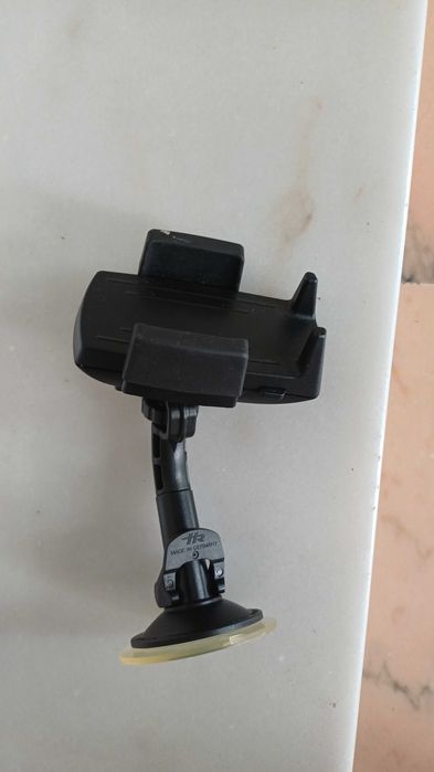 Suporte auto para telemóvel