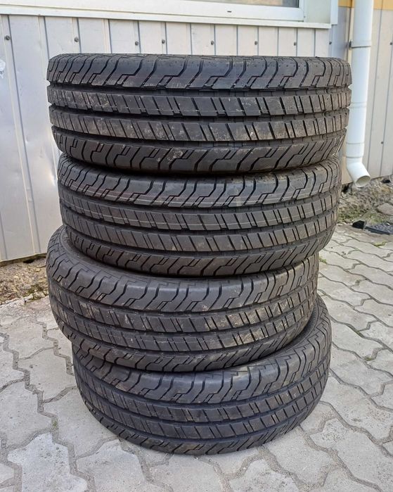 Шини колеса резина гума Континенталь C R16 215 на 65 Continental літо