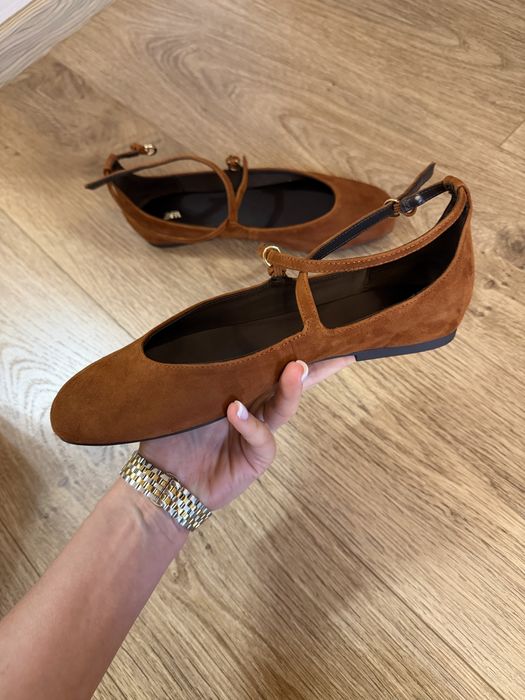 Замшевые балетки Zara (38) новые