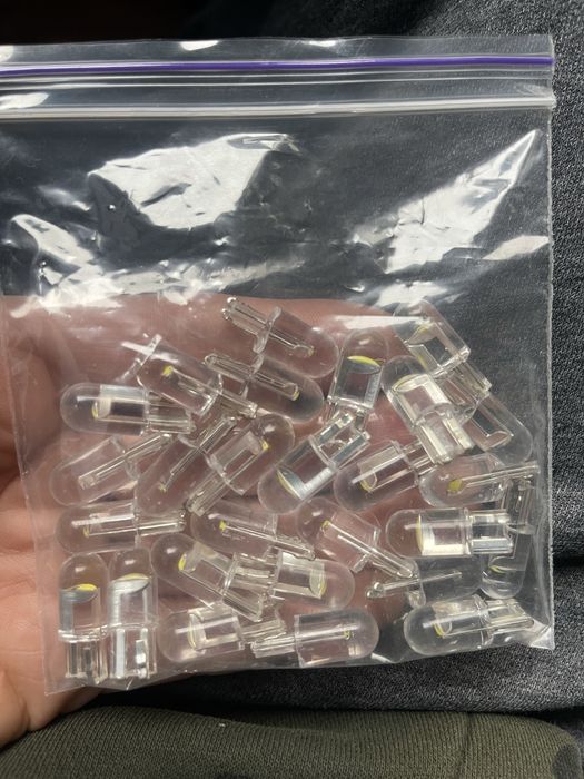 Лампа габарит світлодіодна T10 W5W 12V