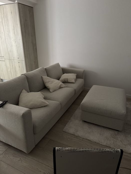 Sofá + pousa pés VIMLE