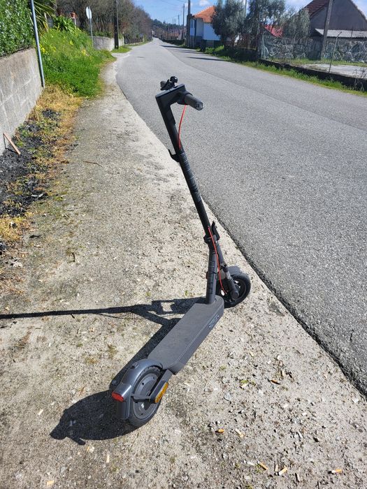 Vendo scooter electric xiaomi 5, comprada relativamente á pouco tempo