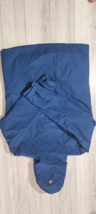 Berghaus L.     .