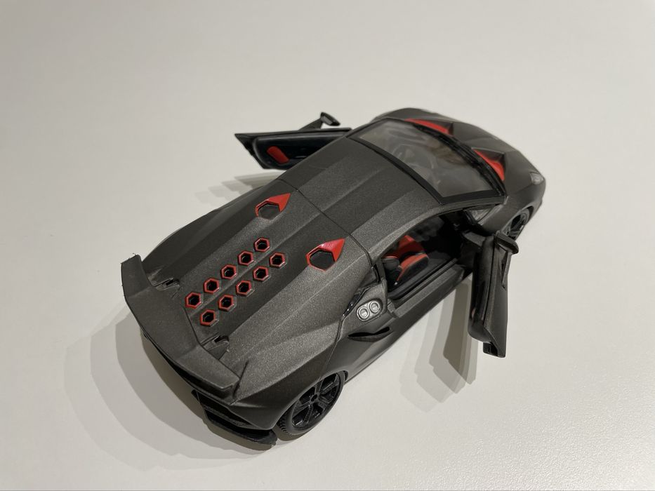 Model BURAGO 1:24 Lamborghini Sesto Elemento PRYWATNA WYPRZEDAŻ Poznań