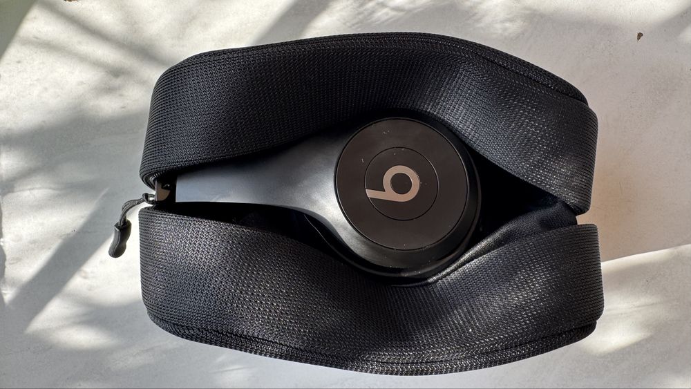 Навушники (apple)Beats solo 4 matte black MUW23