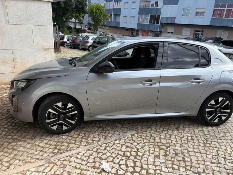 Peugeot 208 1.2 100cv