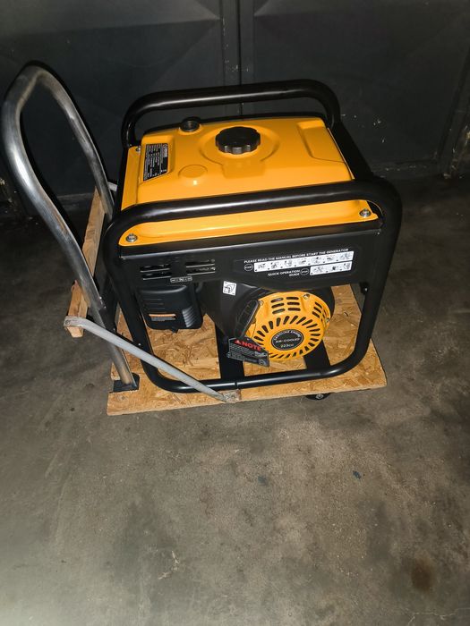 Gerador novo 3500w máximo 3200w normalizada