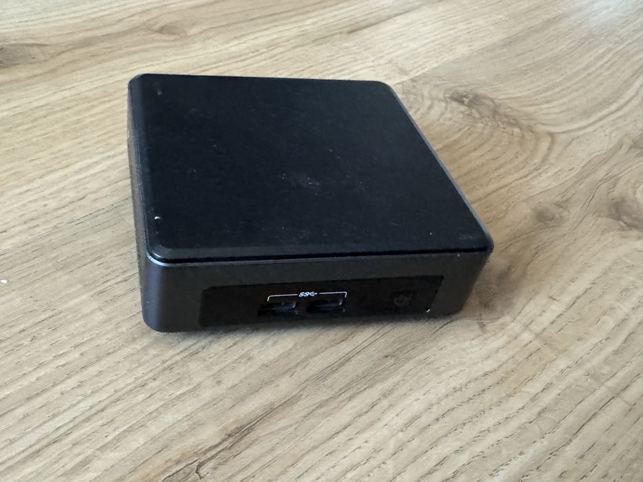 Komputer Intel NUC i7 NUC7i7DNK 8 GB Ram DYsk 500 GB SSD