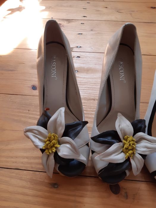 Босоножки, туфли 38 размер