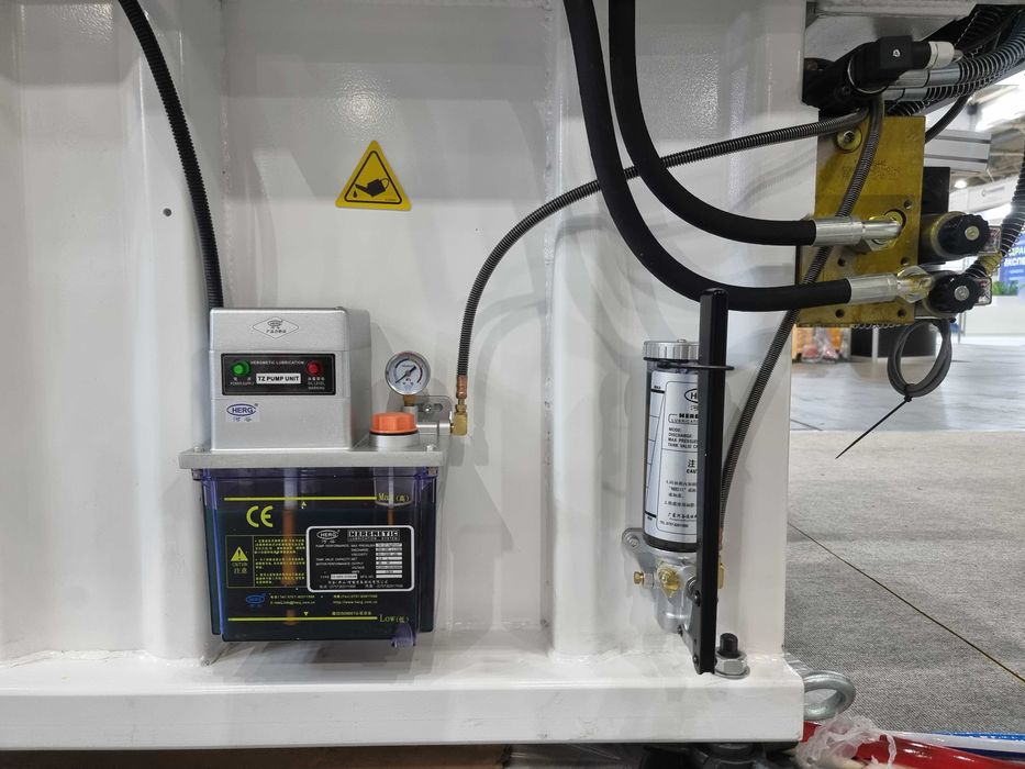 ПРЕМІУМ Термопластавтомати BOLE EKS-EVOlution