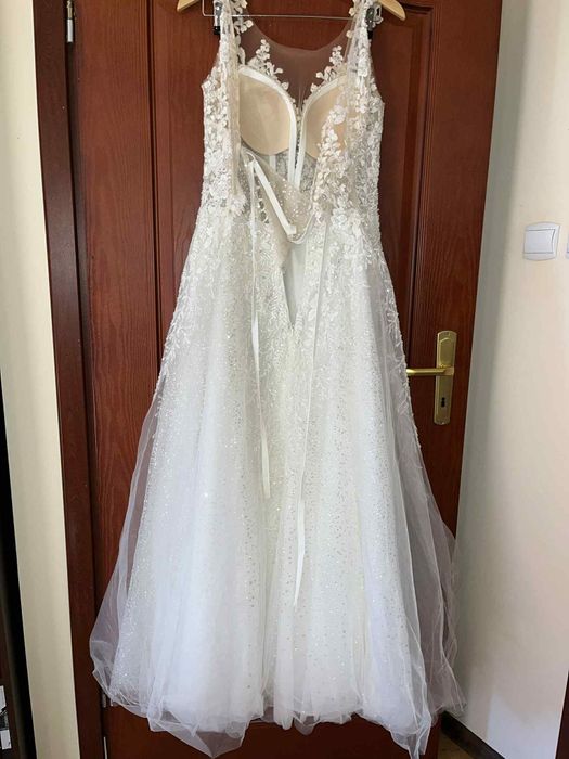 Suknia slubna założona raz