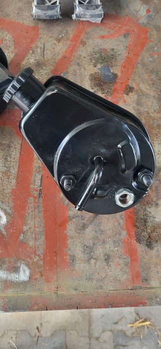 Pompa prasa john deere 550