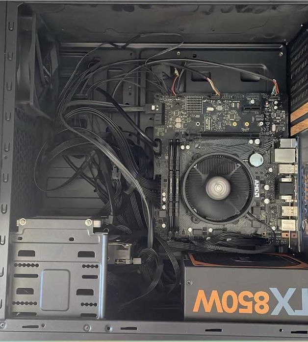 Micro-ATX | Ryzen 5 5600G | 16GB DDR4 | ASRock B550M-HDV | Fonte 850W