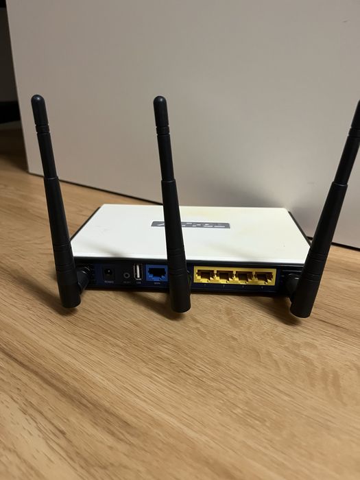 Router TP-link TL-WR1043ND