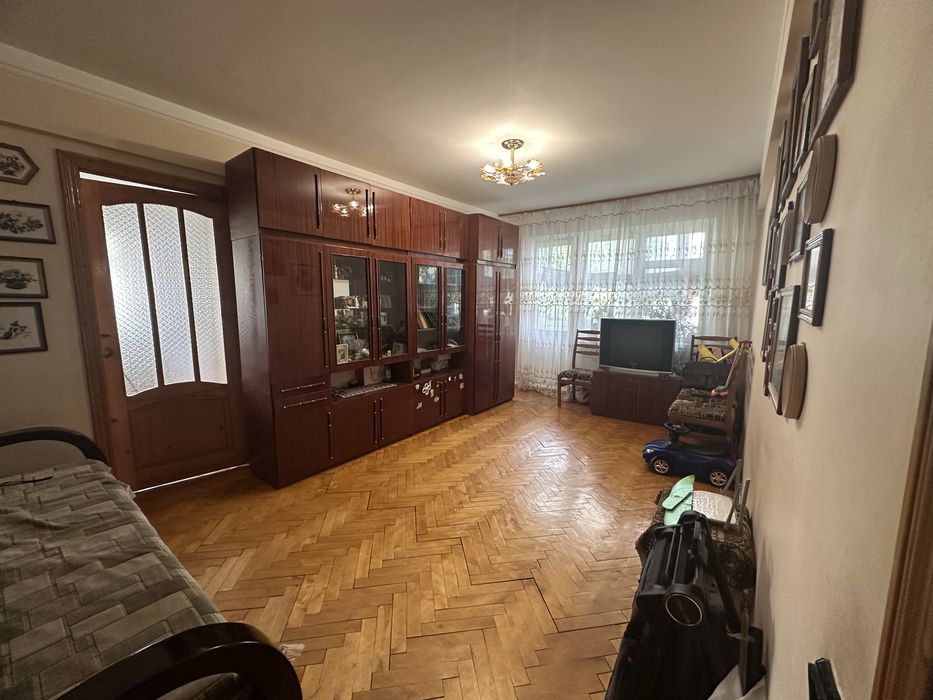 Продаж 3к квартири проспект Степана Бандери Тернопіль