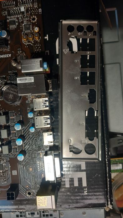 Płyta główna msi a320 pro max + ryzen 5 2400g +8 gb ddr4