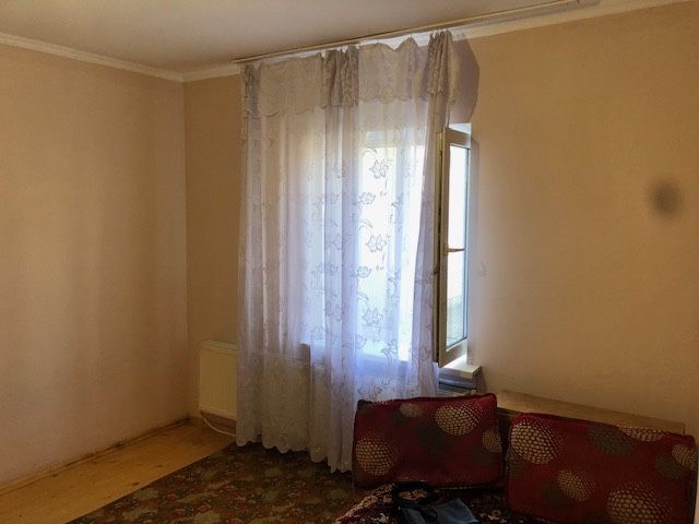 Будинок, 2-кімн., ЗАСТАВНЯНСЬКА (середина)