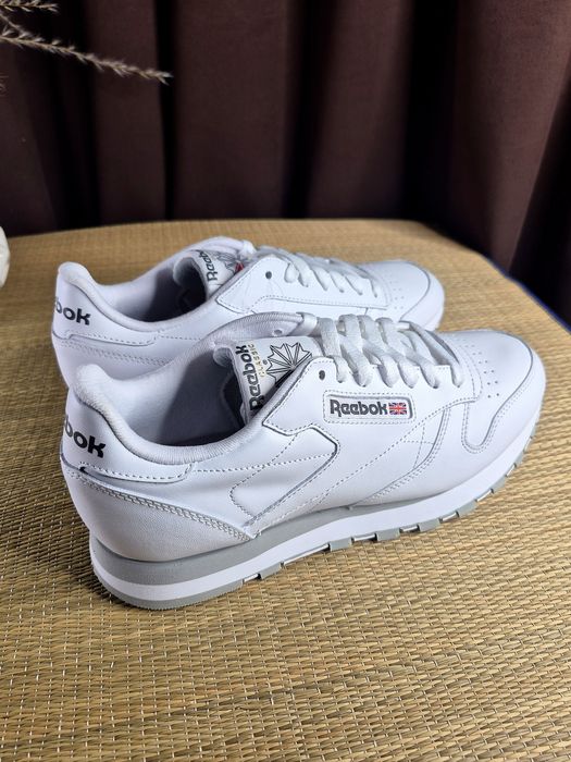 Чоловічі кросівки Reebok CL LTHR(Оригінал)42-27 і 47-31см