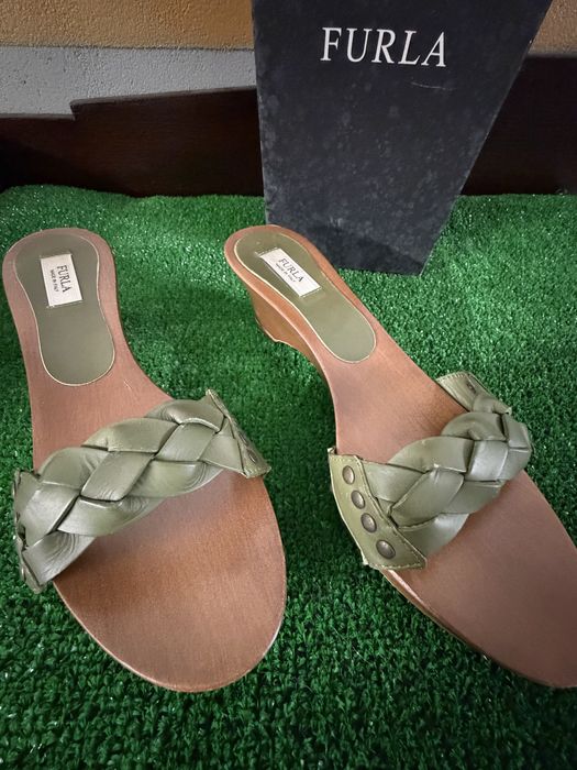Sandálias Furla  tam 39