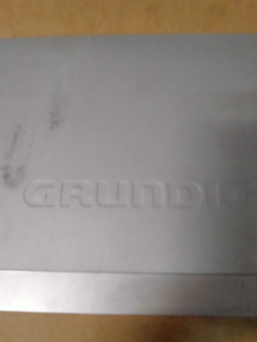 2 Equipamentos vídeo e som para peças