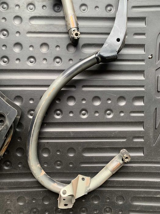 Петли крышки багажника и пружина Mercedes W211