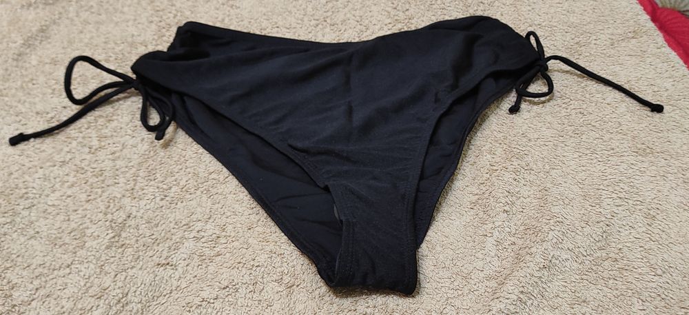 Чорні купальні плавки