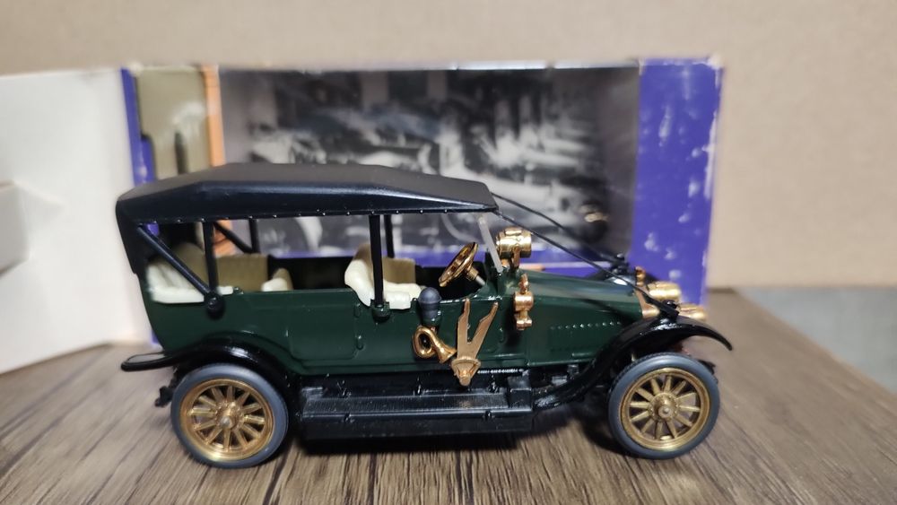 Руссо-балт Руссобалт Берлин Ландолэ фаэтон  а22 сделано в СССР модель