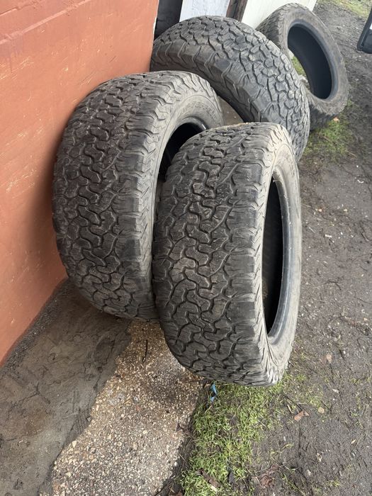 Резина Зимова 275/55/R20