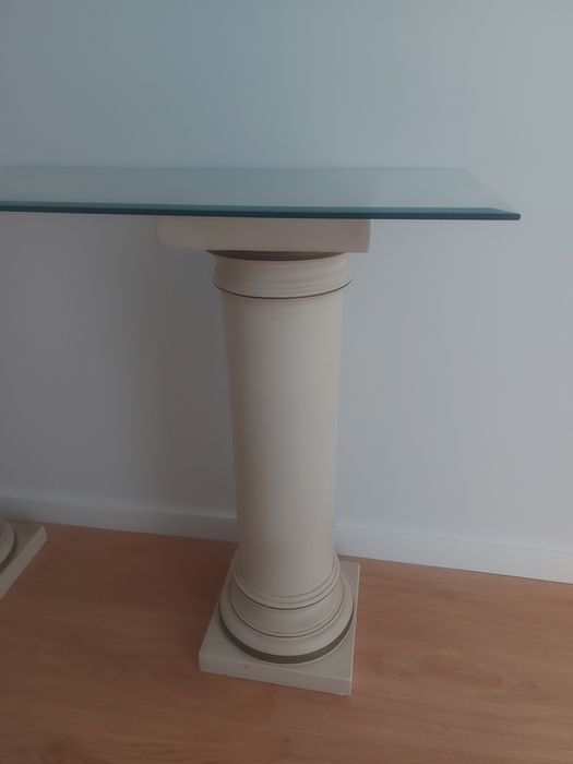 Mesa entrada e espelho