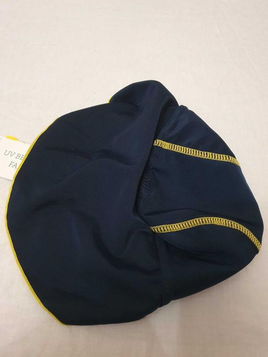 Детская пляжная шапка.