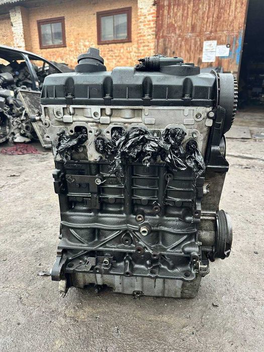 Двигун Мотор ARL 150 коней Vw Golf Bora Skoda Octavia tour 1.9 TDI