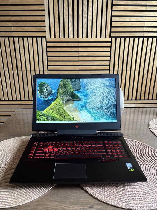 HP Omen 17,3  i5/12gb ram/250gb nvme/ gtx 1050 4gb