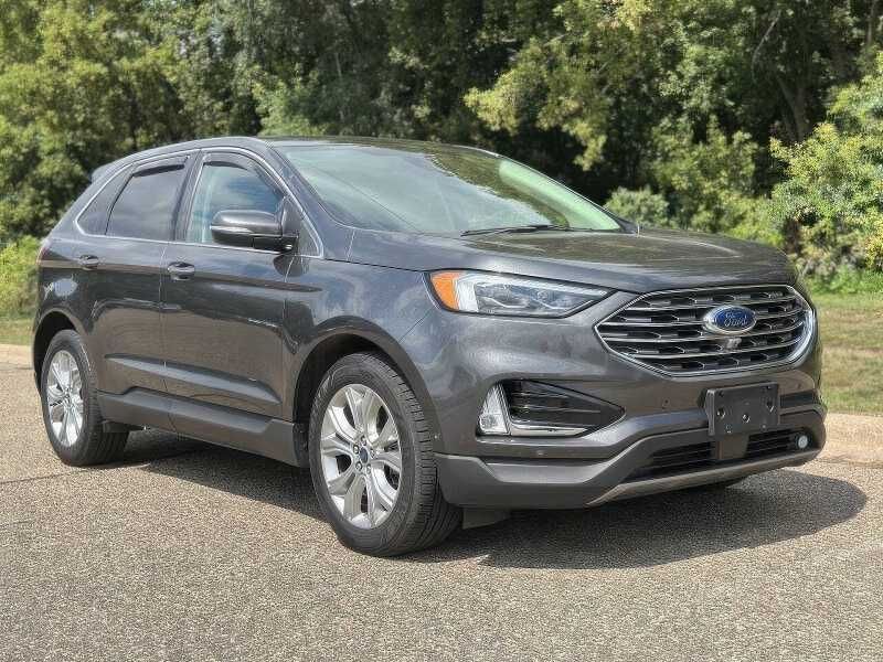 2020 Ford Edge Titanium